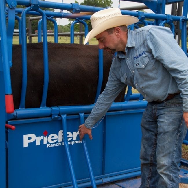 Priefert Squeeze Chutes - Model S0191 - Kovac Ranch Equipment